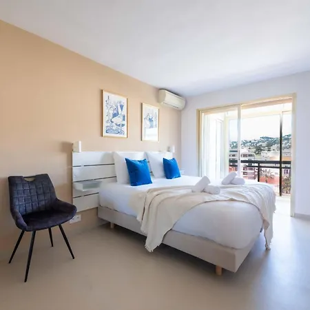 2-br Terrace Centre